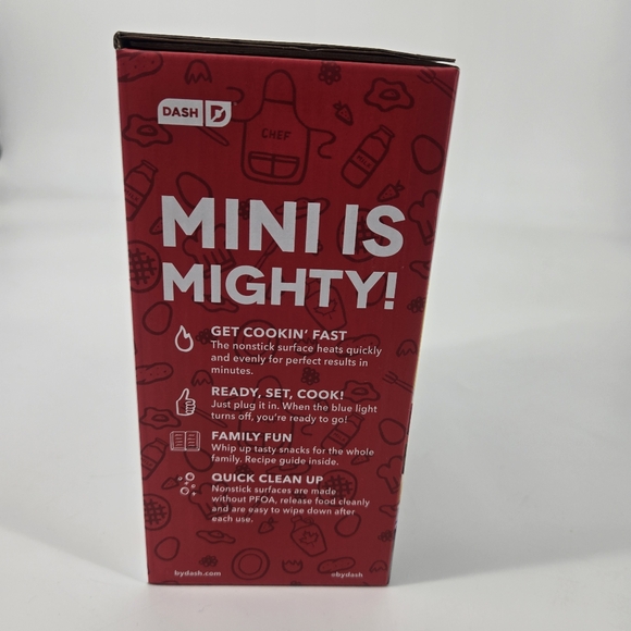 Dash Red Mini Waffle Maker NEW - Picture 5 of 6